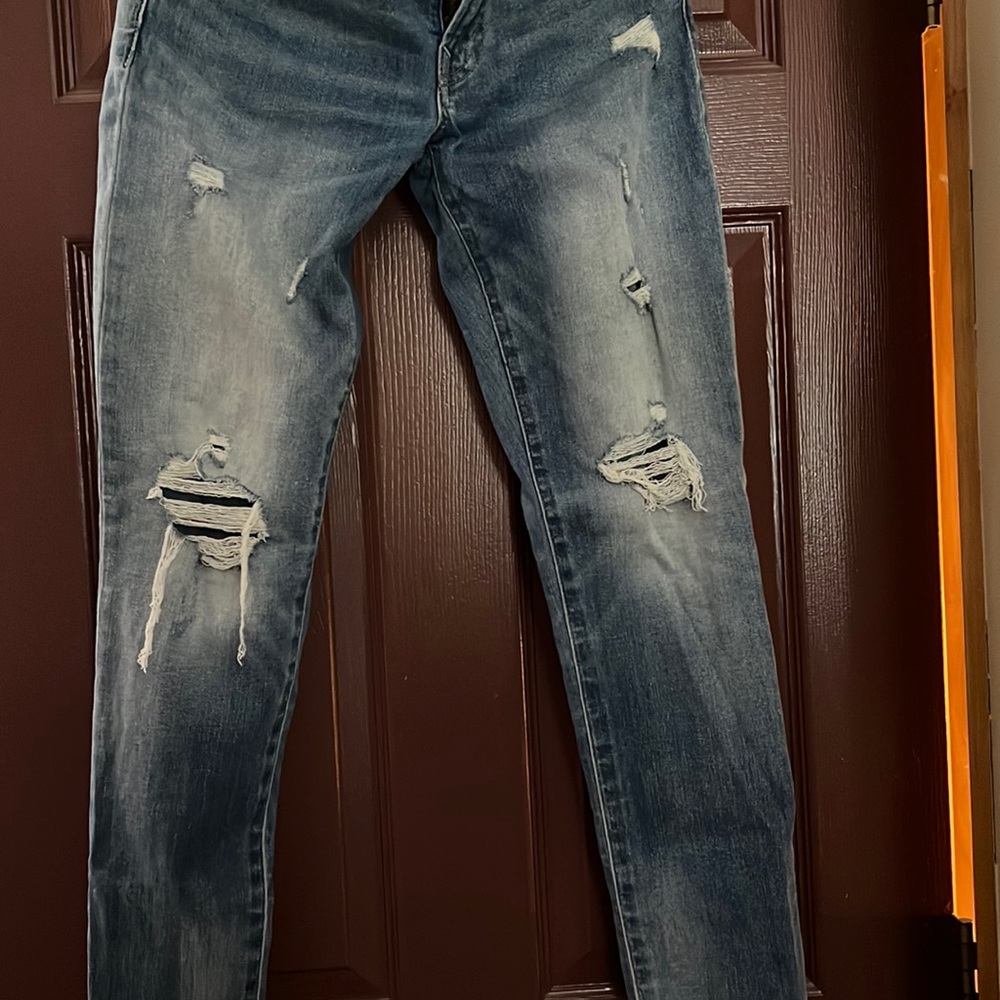 28x32 American Eagle Jeans